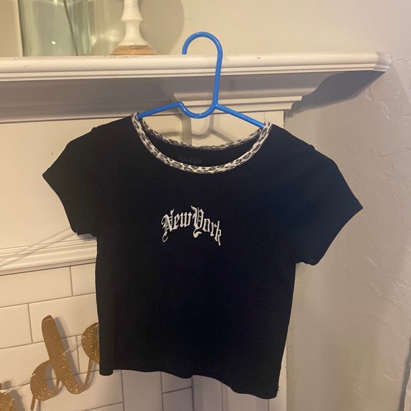 Brandy melville john galt crop top in good condition i’ve only wore a few times - Picture 1 of 3